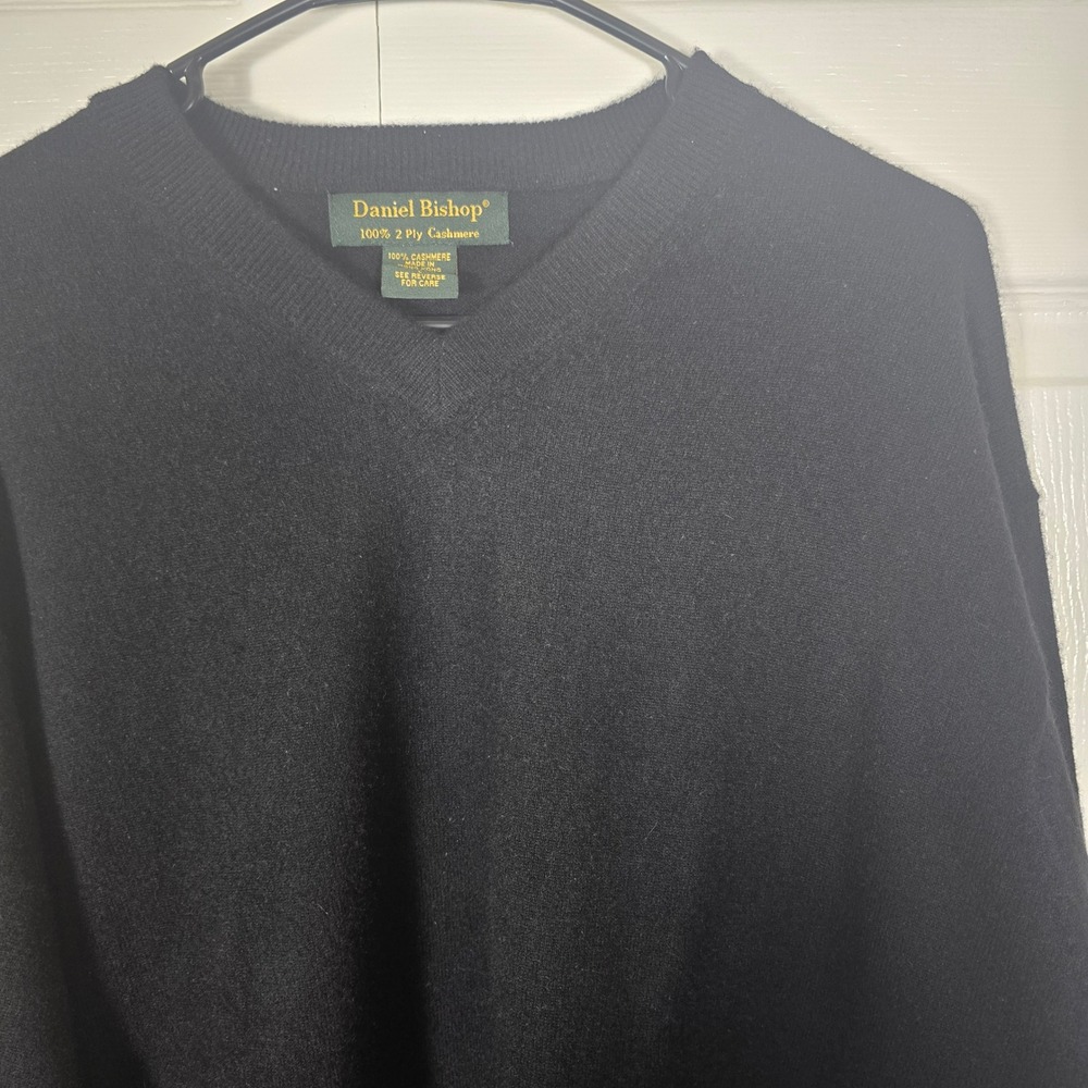 Daniel Bishop Men's Black 100% 2 Ply Cashmere V-Neck Sweater Size Large L